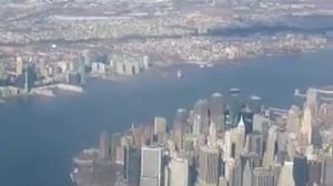 Flying Over New York To Laguardia Airport