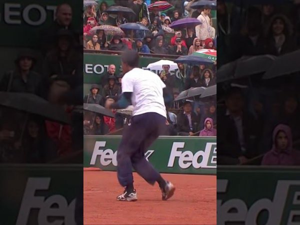 Gael Monfils dance on Roland Garros