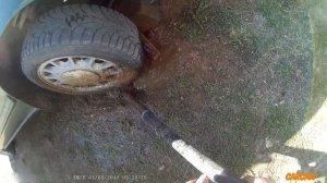 Снять колесо без домкрата с помощью керхера.