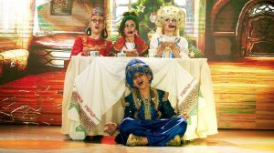 Роберт Багратян. Песня "Восточные сказки".Фрагмент новогоднего мюзикла театра "Звезда надежды".13лет