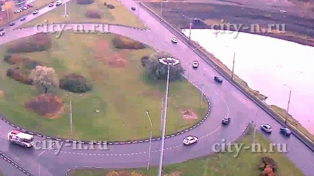 Неудачный дрифт Мерседеса в Новокузнецке смотреть онлайн