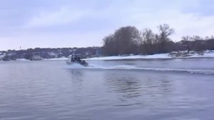 Уралъ 555 Evinrude E-TEC 130