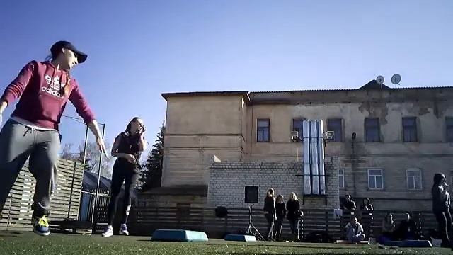 Курочка Наталья  Лаврик Ирина - step - День Здоровья апрель 2014 г. Змиев