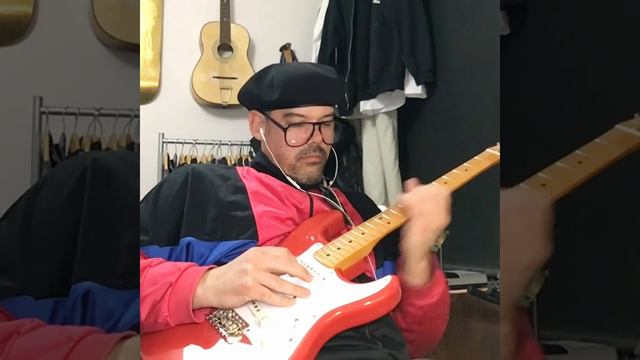 Slow Blues Jam in E on a Squier classic vibe Stratocaster. смотреть онлайн