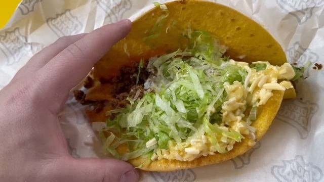 Русский TACO BELL / Настоящий МЕКСИКАНСКИЙ ФАСТФУД / Буррито и Кесадилья / Taco Land VS Taco Bell