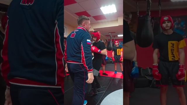 Школа бокса. Вызов и работа на отходе.#бокс #школабокса