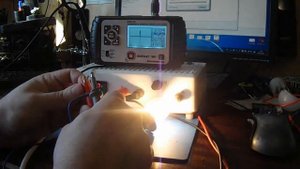 Как правильно  замерить пульсации на лабораторном блоке питания!