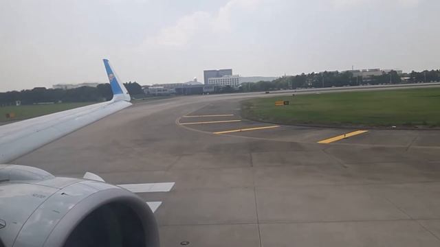 China southern Airlines CZ 3804 taxiing and take off at Hangzhou xiaoshan intl airport смотреть онлайн