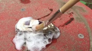 Автомойка, гоночные машинки застряли в грязи. Грязные машины и рука робота.Погрузчик. Мини банда