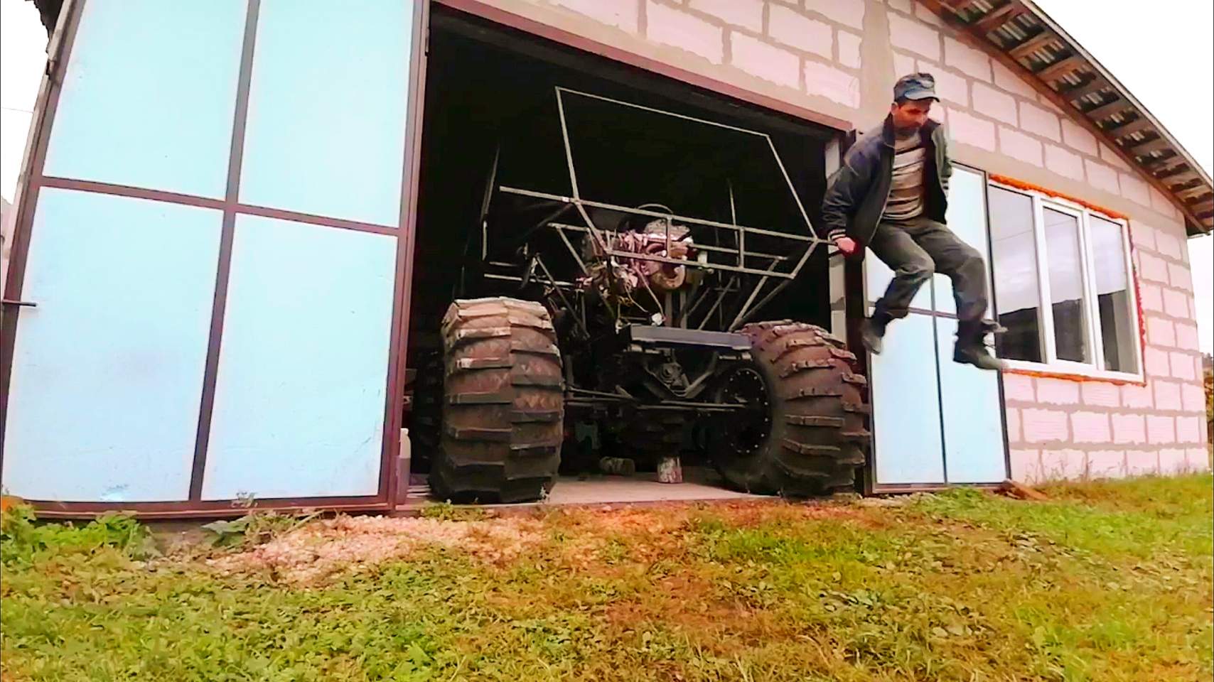 Первый выезд вездехода ! смотреть онлайн