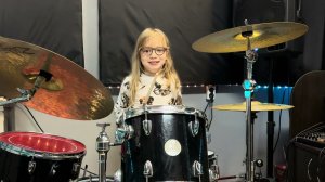 кавер Два веселых Гуся! Барабанщик Миша Котряхов.