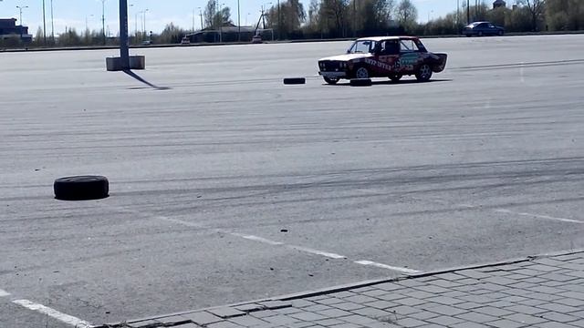 Трюки на машинах смотреть онлайн