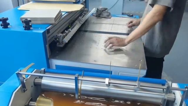 Крышкоделательная машина MF SCM500