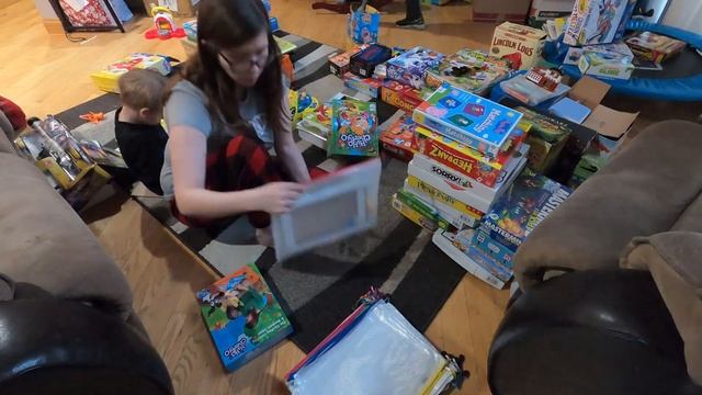 Declutter Board Game Closet | Clean with me смотреть онлайн