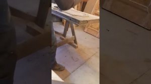 Реставрация деревянных дверей.