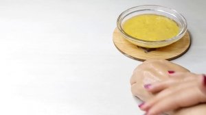 Banana and baby oil will make you a 16-year-old girl no matter your age/face wrinkles home remedy