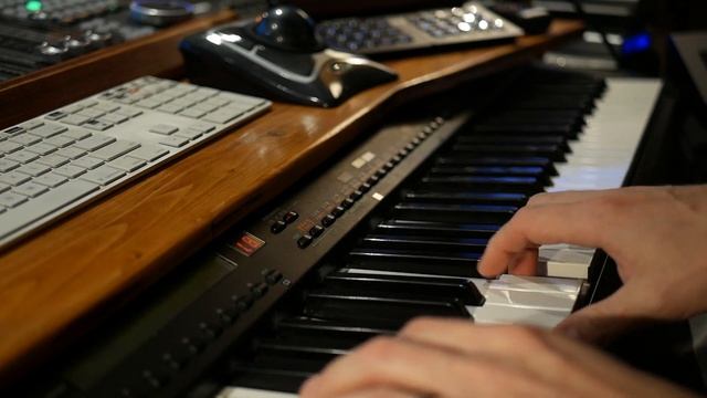 BackStage Pass for MainStage - The B3 смотреть онлайн