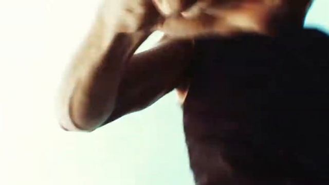 Никогда не сдавайся. Джейк против 3 из Джипа. смотреть онлайн