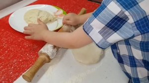 Пита. Готовим питу с ребенком. Простой рецепт питы. Лепёшка. Готовим лепёшку. Простой рецепт лепешк