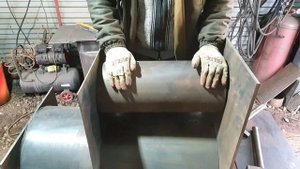 Варим ПЕЧЬ в БАНЮ с полой задней стенкой под бак из нержавейки