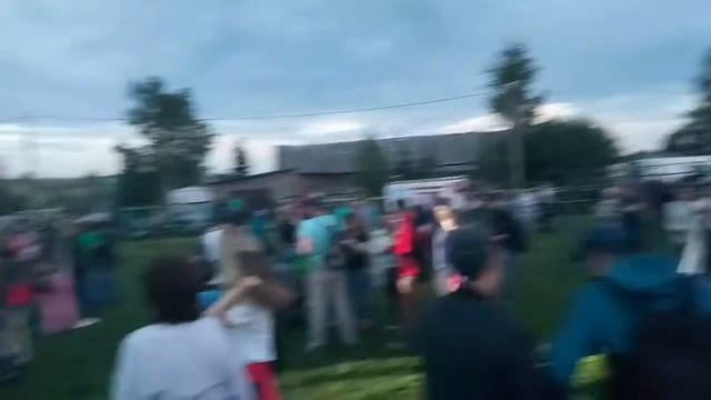 Дискотека в Усть-Цильме на Петровщину. смотреть онлайн