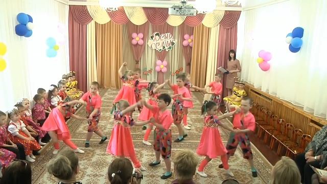 Танец Девочки и мальчики смотреть онлайн