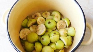 Компот из груш и смородины