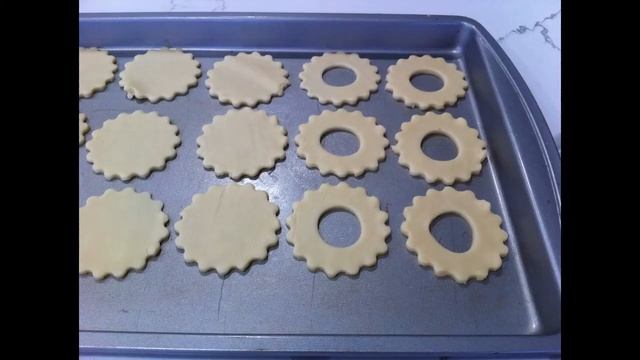 Песочное печенье с джемом. смотреть онлайн