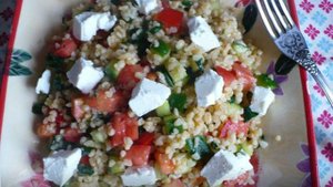 Салат с булгуром и овощами