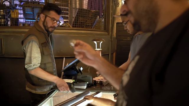 Finding a BLACK KYBER CRYSTAL In Galaxy's Edge - Can Peter Find Batuu’s Most Elusive Gem? смотреть онлайн