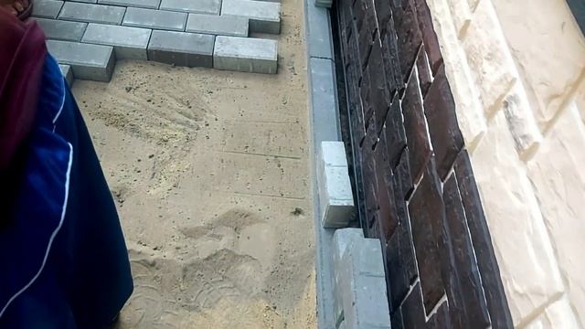 Укладка тротуарной плитки, укладка брусчатки 200*100*60 ( цвет серый). смотреть онлайн