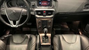 Volvo V40 Cross Country с пробегом 2017