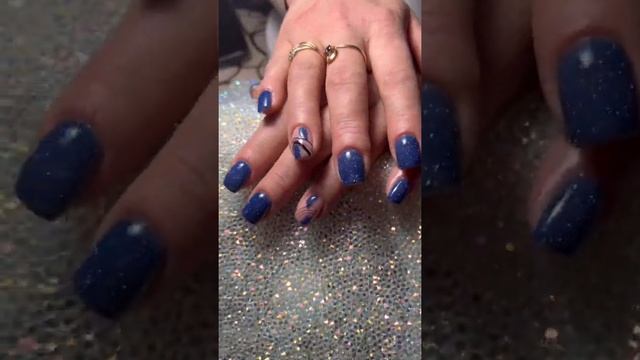 Маникюр, клиент пришла от другого мастера ?#маникюр #дизайныногтей #shorts смотреть онлайн