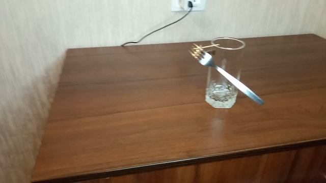 Фокус с вилками и зубочисткой. смотреть онлайн