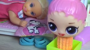 КАТЯ И МАКС СТАЛИ РОДИТЕЛЯМИ) поменялись! Веселая семейка сборник мультиков смешные куклы Барби