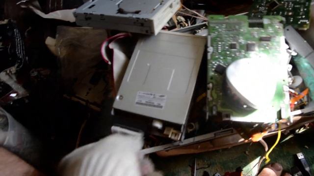 Почему не самсунг, разборка дисководов смотреть онлайн