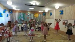 Танец на 8 марта в детском саду