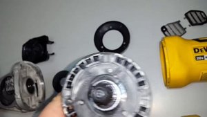 Аккумуляторная болгарка dewalt dcg 413 VS DeWALT DWE4157 сетевая болгарка
