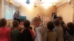 Леопольд в гостях у малышей