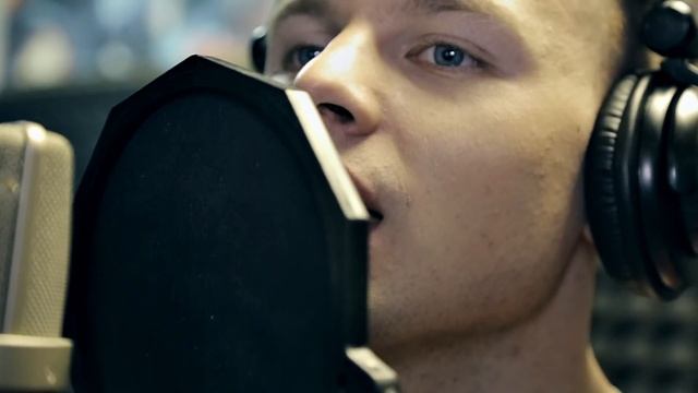 Песня в подарок ДЕВУШКЕ. Сделал её счастливой!