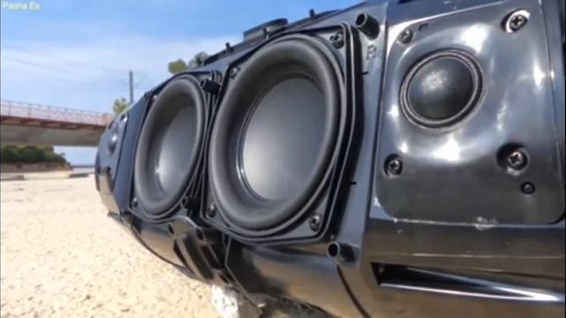 Паша эс и JBL Boombox 2 функцыя минус и блютуз!!! смотреть онлайн