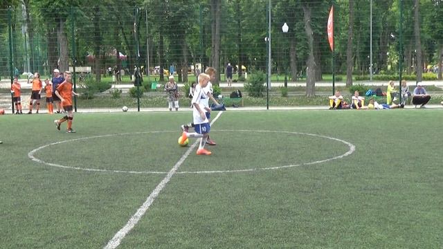 17,06 2004 Мастер мяча ХТЗ Турнир посвященный дню защиты детей 1 тайм смотреть онлайн