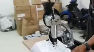 Полуавтоматический установщик люверсов на 10мм или 12мм