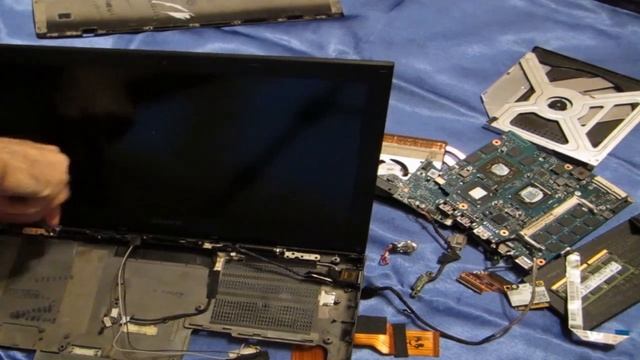Как разобрать Sony VAIO VPCSA3AFX смотреть онлайн