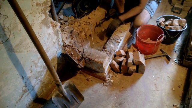 Ремонт Старого Дома. Разбираем Печь и Лежак. Болтаем смотреть онлайн