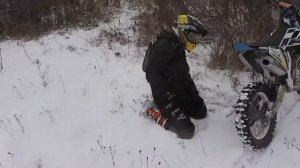 Покатушка под Новый год. Авантис эндуро 250. Штурмуем горы. Второвский бурелом. Распугали рыбаков.