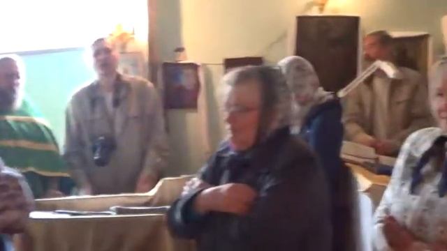 Храм в Новоселье. Причащение. Сланцевский район смотреть онлайн