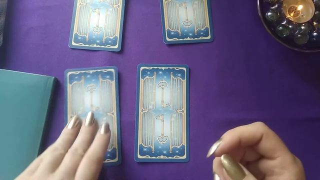 Есть ли поклонница у моего мужчины? онлайн гадание Таро смотреть онлайн