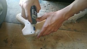 SPAS 12 How to make a Wooden ShotGun
