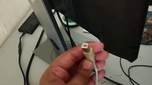 Como Utilizar los Puertos USB de tu Monitor.